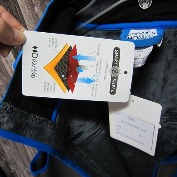 NWT Men's Softshell Vest - Picture 8 of 9